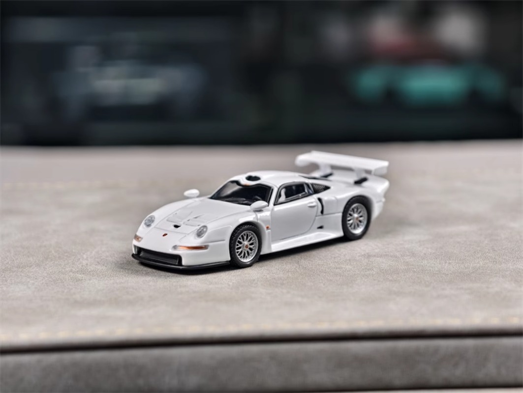 Spark Diecast 1/64 Scale Porsc - огляд і ціна Model Kit Porsche 911