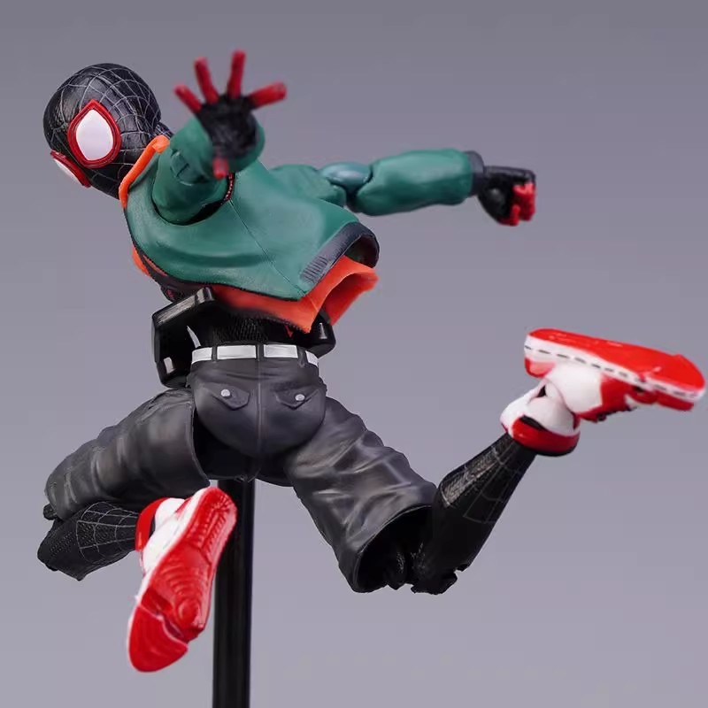 Miles Morales Spider Man Acros - огляд і ціна Model Kit Thousand Sunny