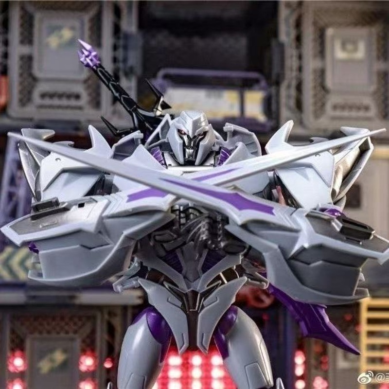 APC Transformation Megatank Da - огляд і ціна Model Kit Optimus Prime