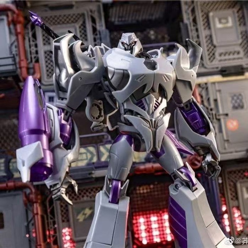 APC Transformation Megatank Da - огляд і ціна Model Kit Optimus Prime