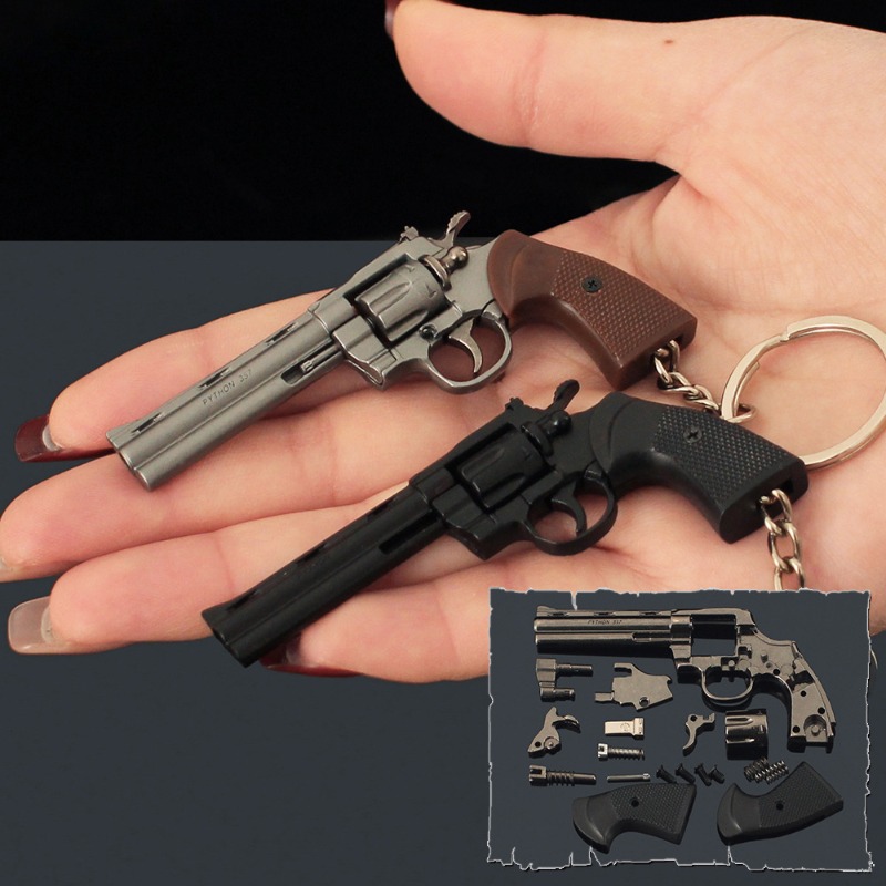 New 1:3 Scale Detachable Metal - огляд і ціна Model Kit Revolver